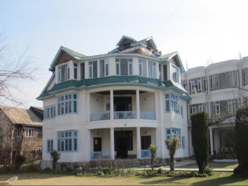 Green Acre Hotel Srinagar  Bagian luar foto